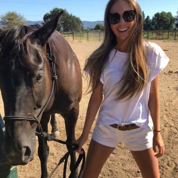 Meet your Posher, Danise - Picture 1 of 1